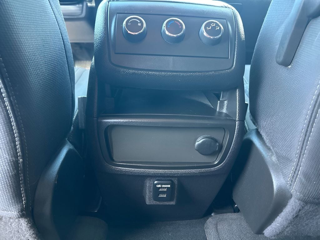 2016 GMC Acadia SLE-2