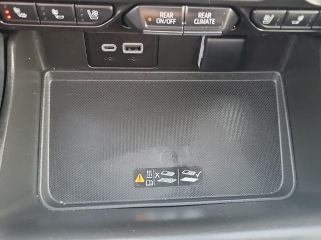 2024 Chevrolet Suburban Premier