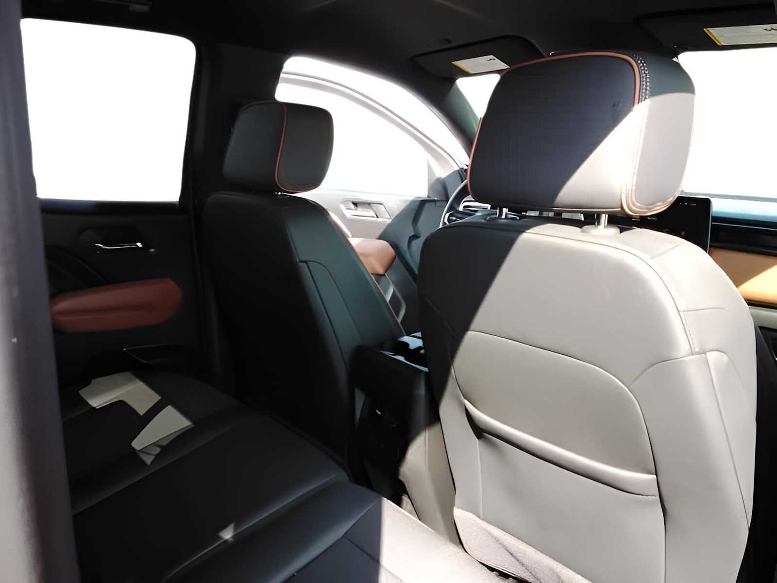 2024 GMC Canyon 4WD AT4