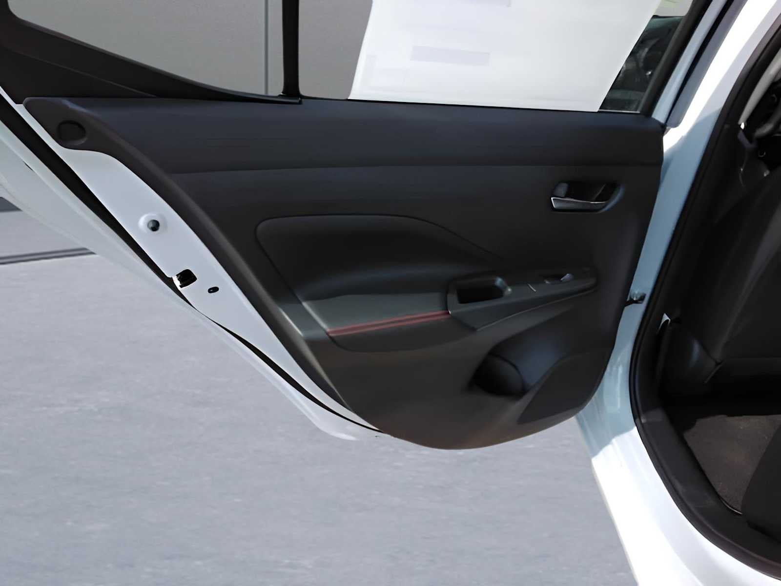 2025 Nissan Versa SR