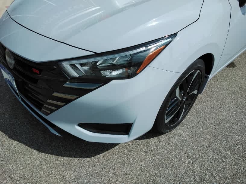 2025 Nissan Versa SR