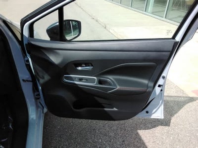 2025 Nissan Versa SR