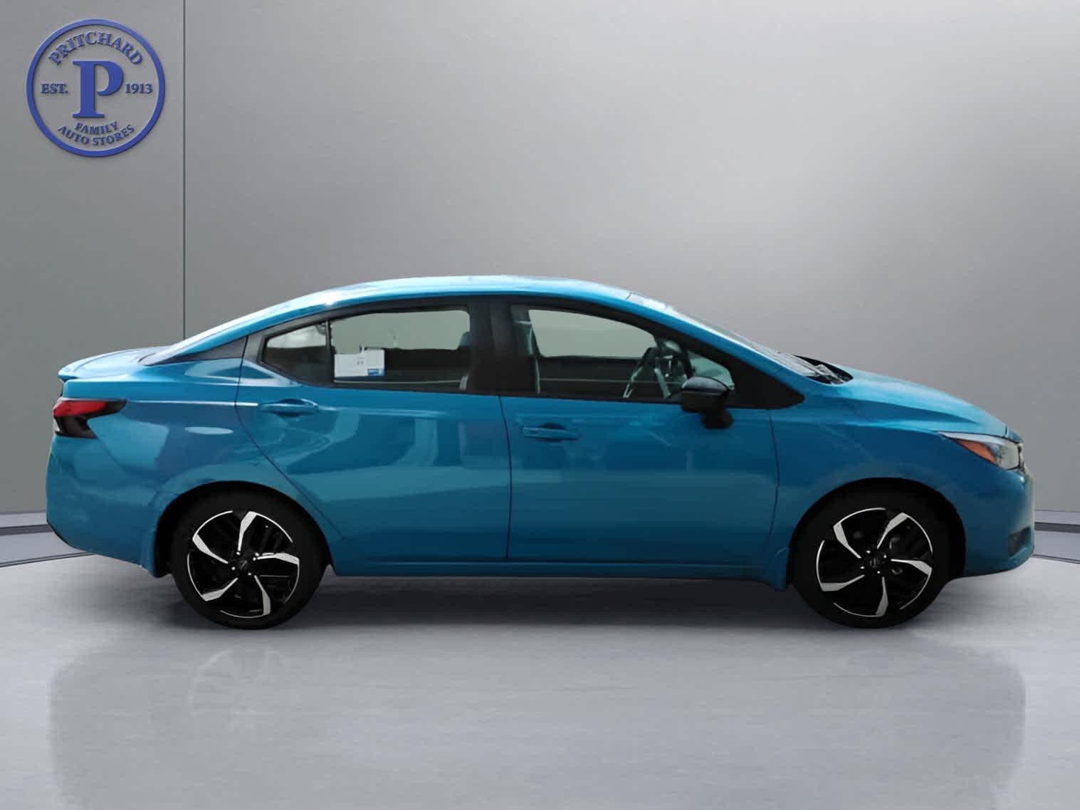 2025 Nissan Versa SR