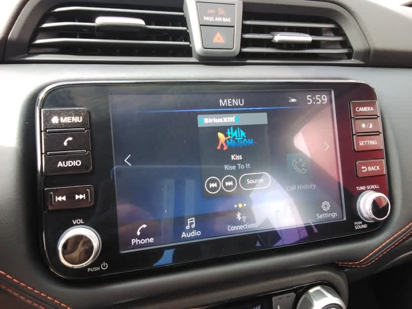 2025 Nissan Versa SR