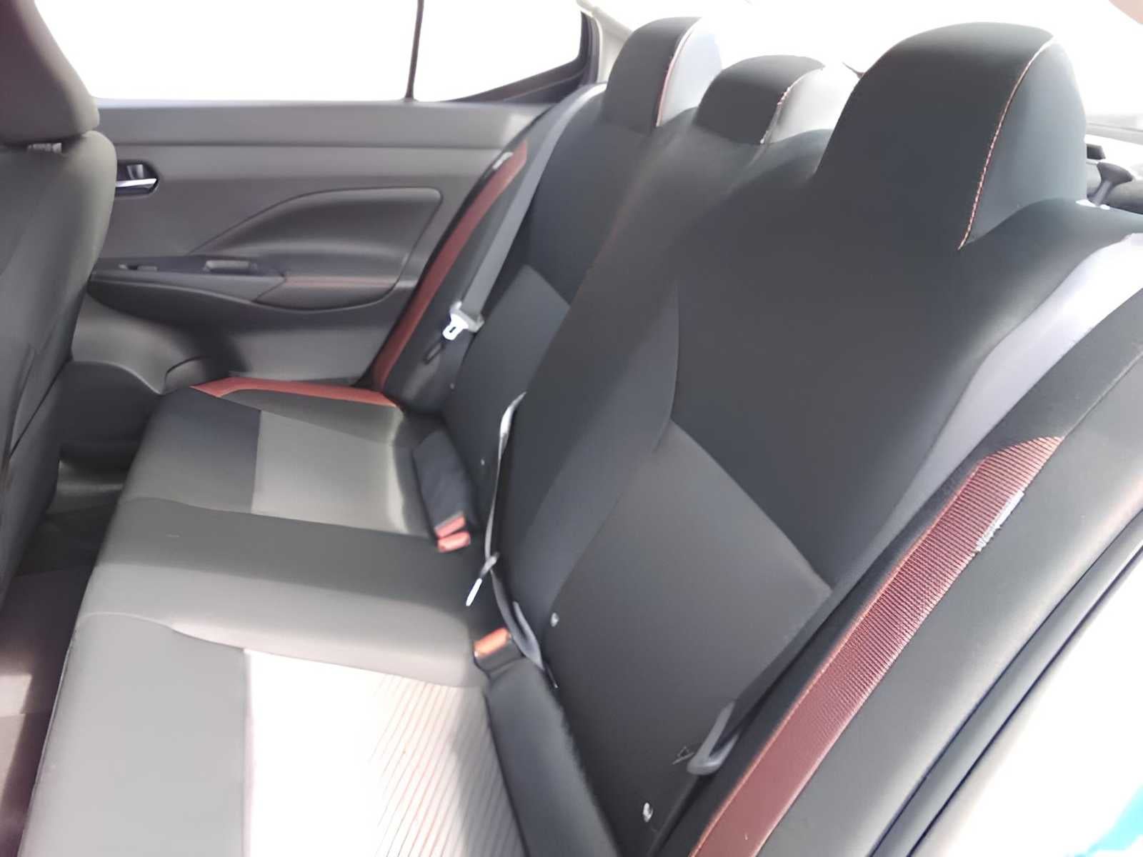 2025 Nissan Versa SR