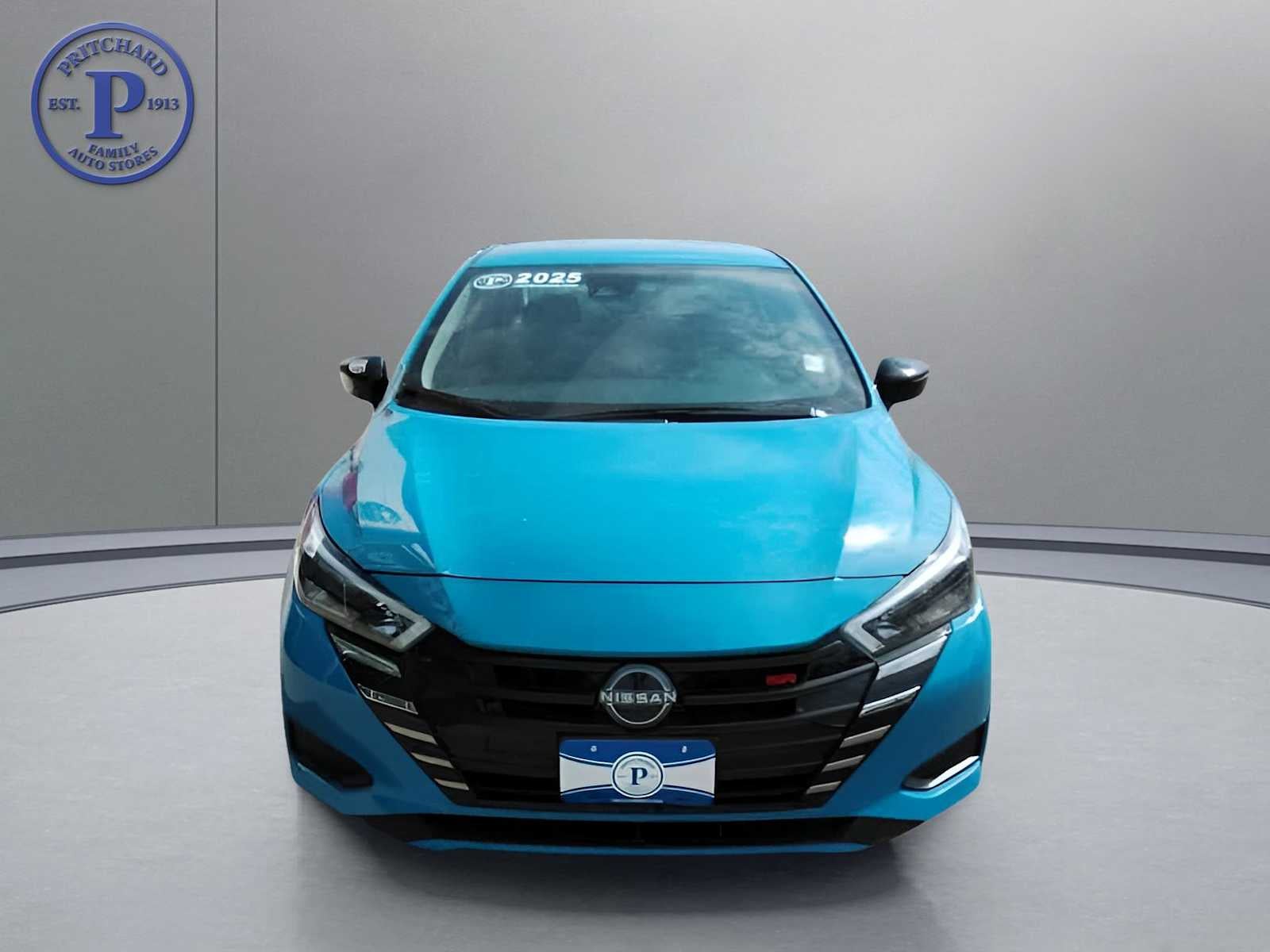 2025 Nissan Versa SR