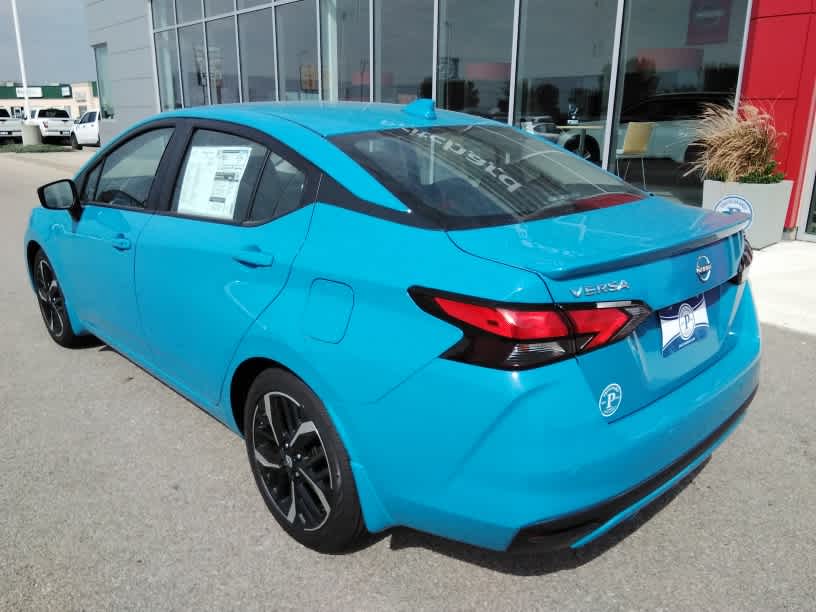 2025 Nissan Versa SR