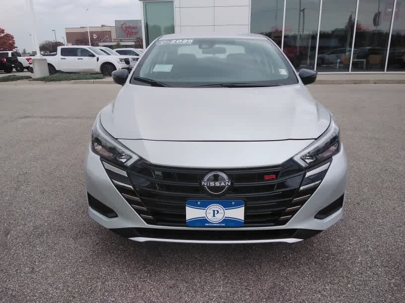 2025 Nissan Versa SR