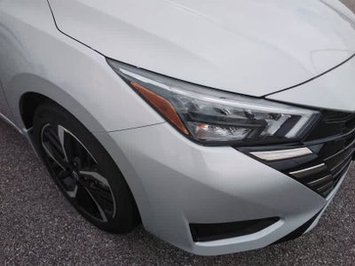 2025 Nissan Versa SR