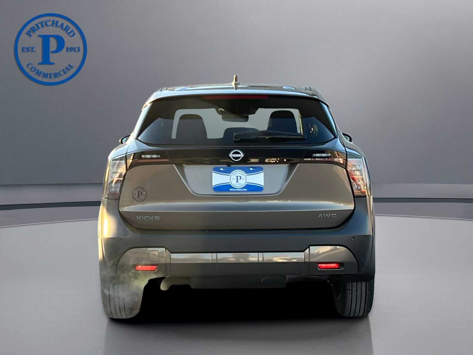 2025 Nissan Kicks SV