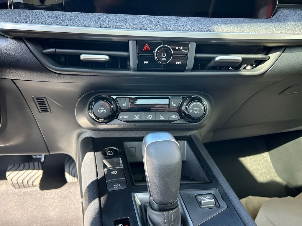 2027 Nissan Kicks SV