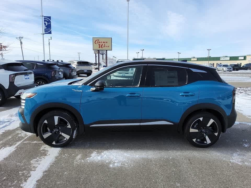 2025 Nissan Kicks SR