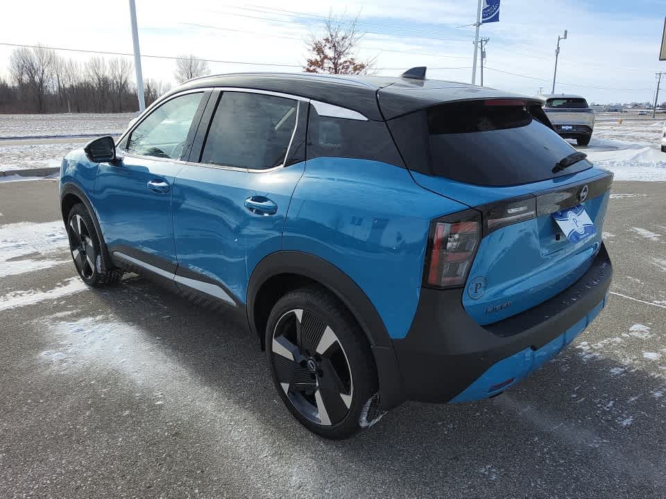 2025 Nissan Kicks SR