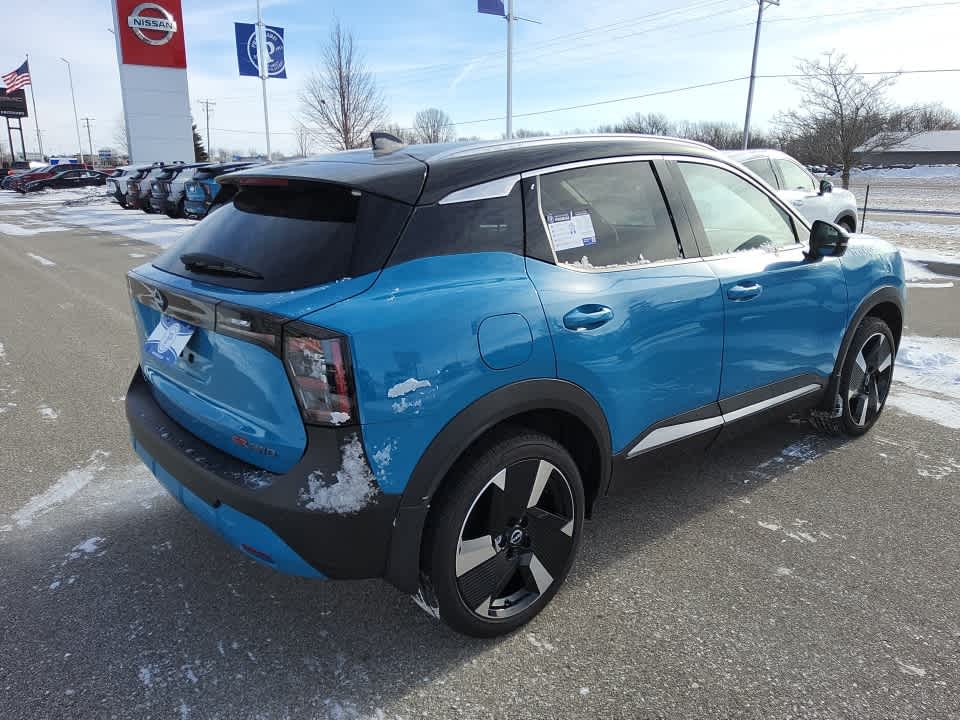 2025 Nissan Kicks SR