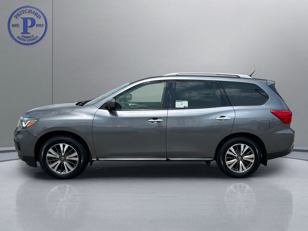 2017 Nissan Pathfinder SL