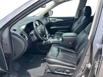 2017 Nissan Pathfinder SL