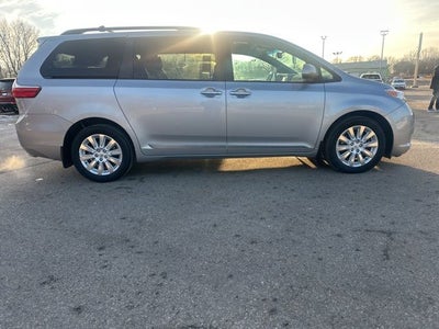 2015 Toyota Sienna XLE 7 Passenger