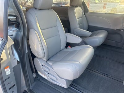 2015 Toyota Sienna XLE 7 Passenger