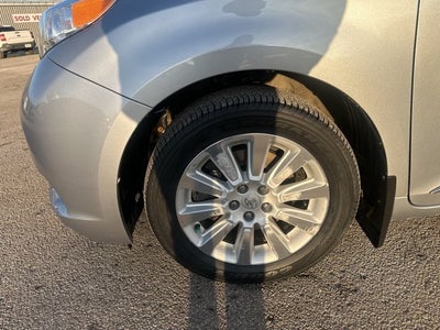 2015 Toyota Sienna XLE 7 Passenger