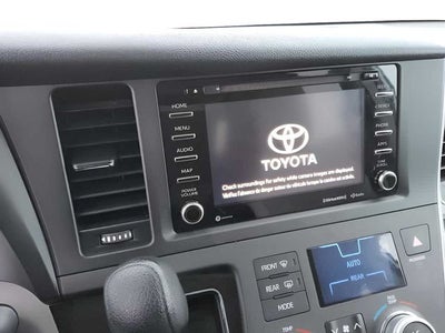 2020 Toyota Sienna LE 7 Passenger