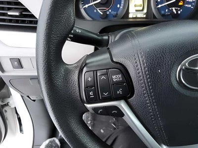 2020 Toyota Sienna LE 7 Passenger