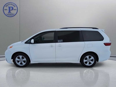 2020 Toyota Sienna LE 7 Passenger