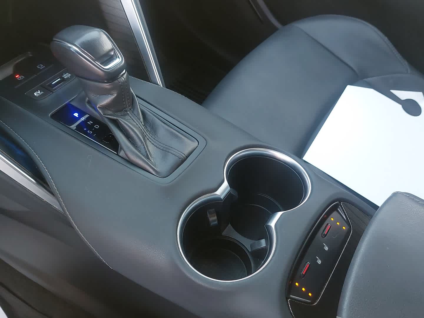 2024 Toyota Venza XLE