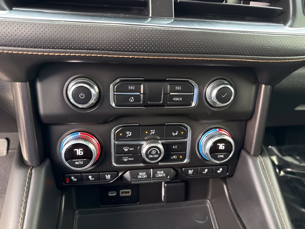 2023 GMC Yukon XL AT4