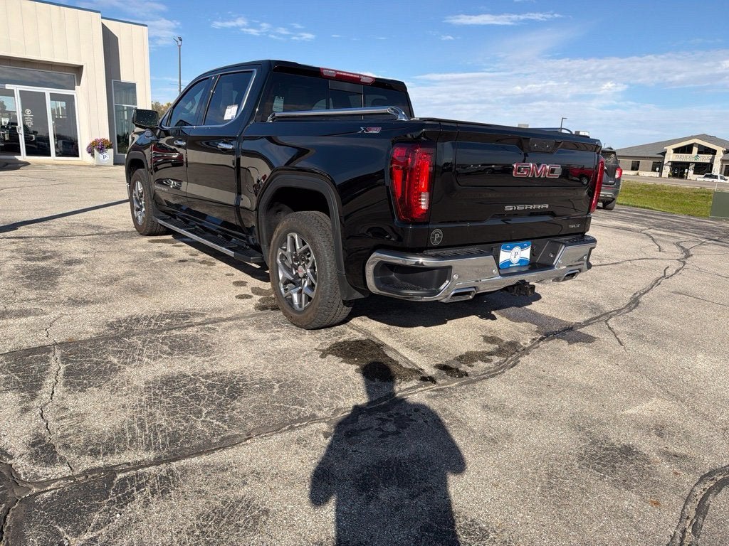 2025 GMC Sierra 1500 SLT